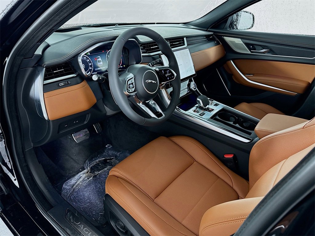 New 2024 Jaguar XF R-Dynamic SE image 9