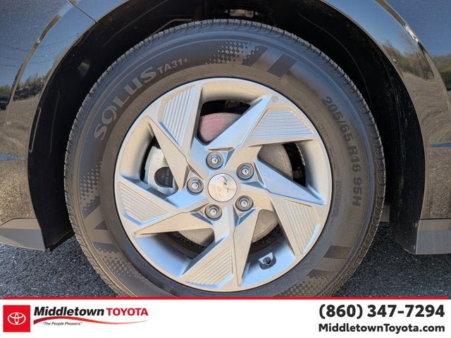 Used 2025 Hyundai Sonata SE FWD image 9