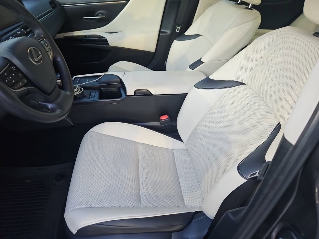 Used 2022 Lexus ES 350 w/ Premium Package FWD image 4