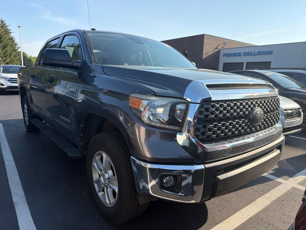Used 2018 Toyota Tundra SR5 w/ SR5 Upgrade Package AWD/4WD image 4