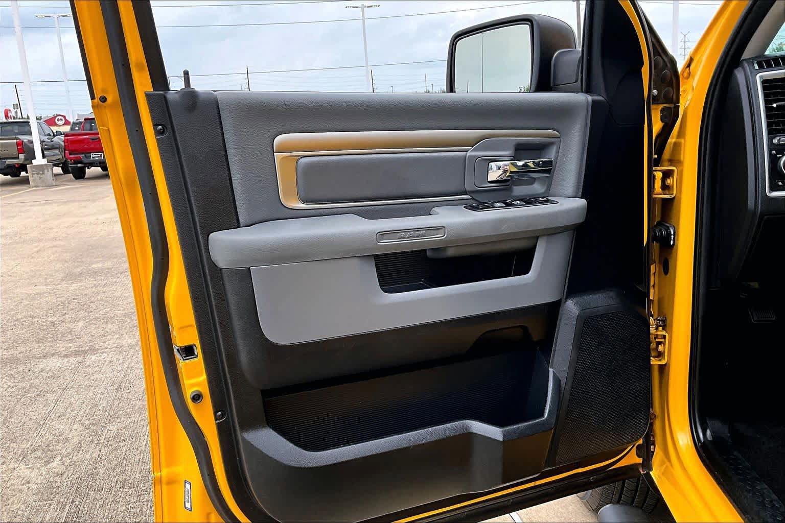 Used 2016 RAM 1500 Lone Star RWD image 21