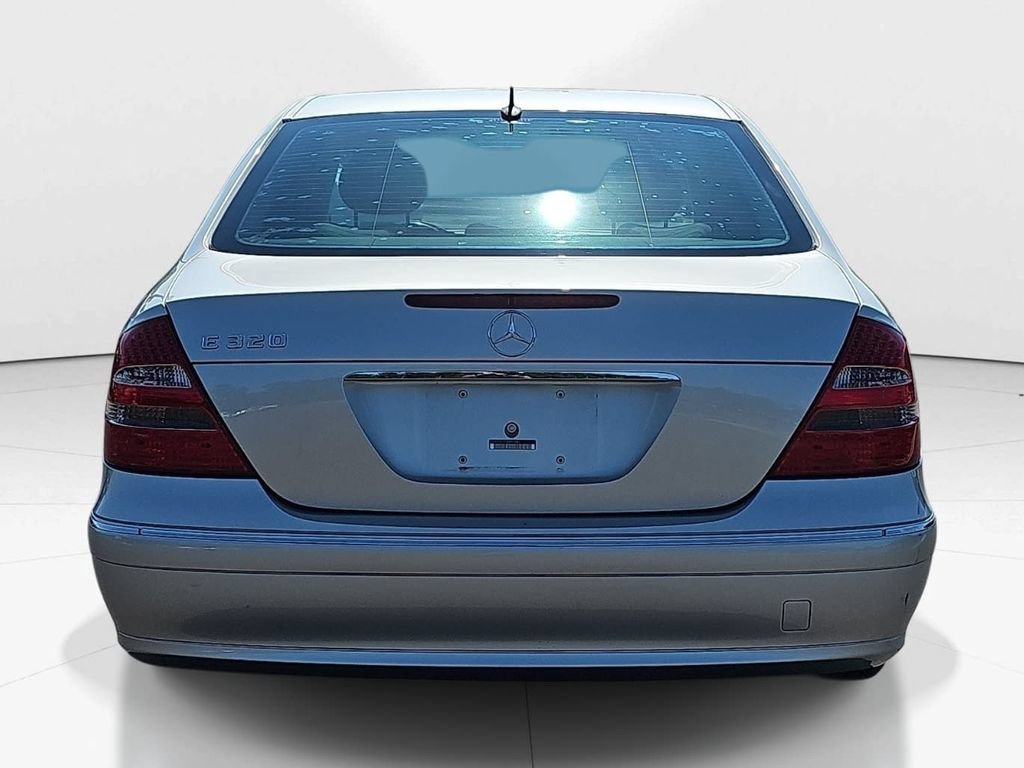 Used 2005 Mercedes-Benz E 320 Sedan image 8