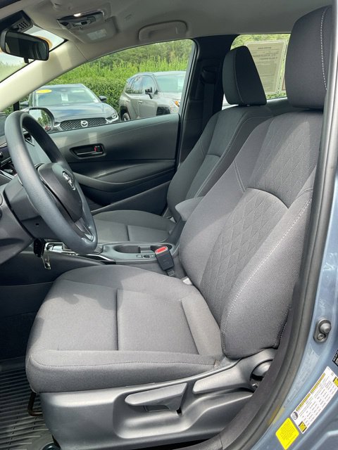 Used 2026 Toyota Corolla LE FWD image 15