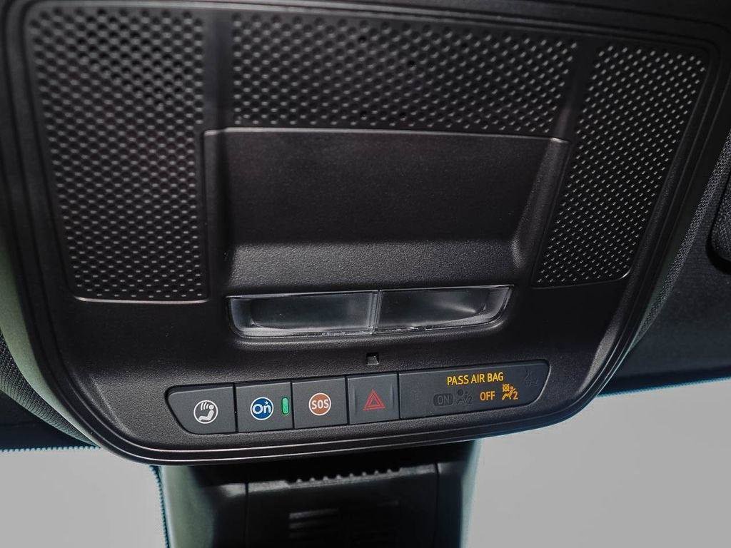 Certified 2026 Chevrolet Equinox LT FWD image 30