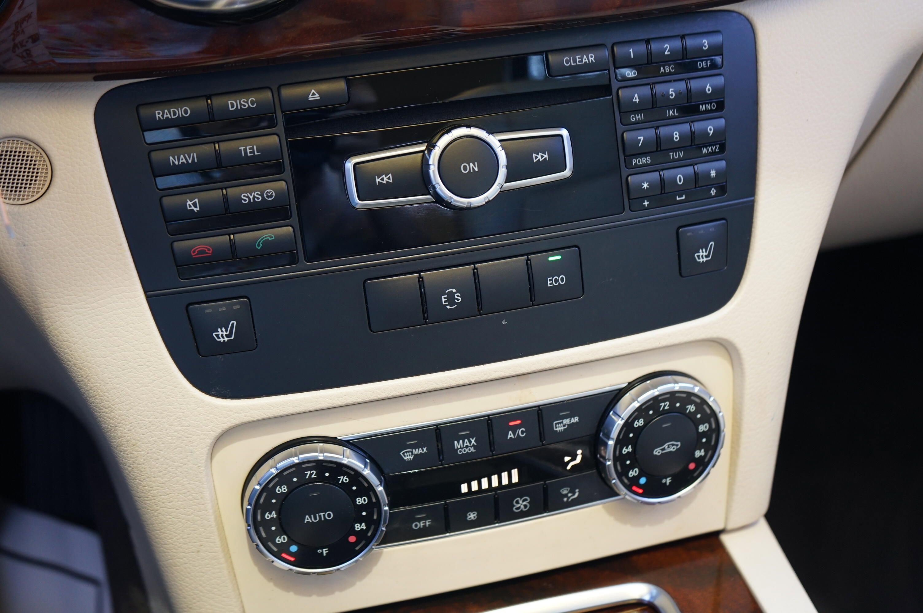 Used 2013 Mercedes-Benz GLK 350 4MATIC image 24
