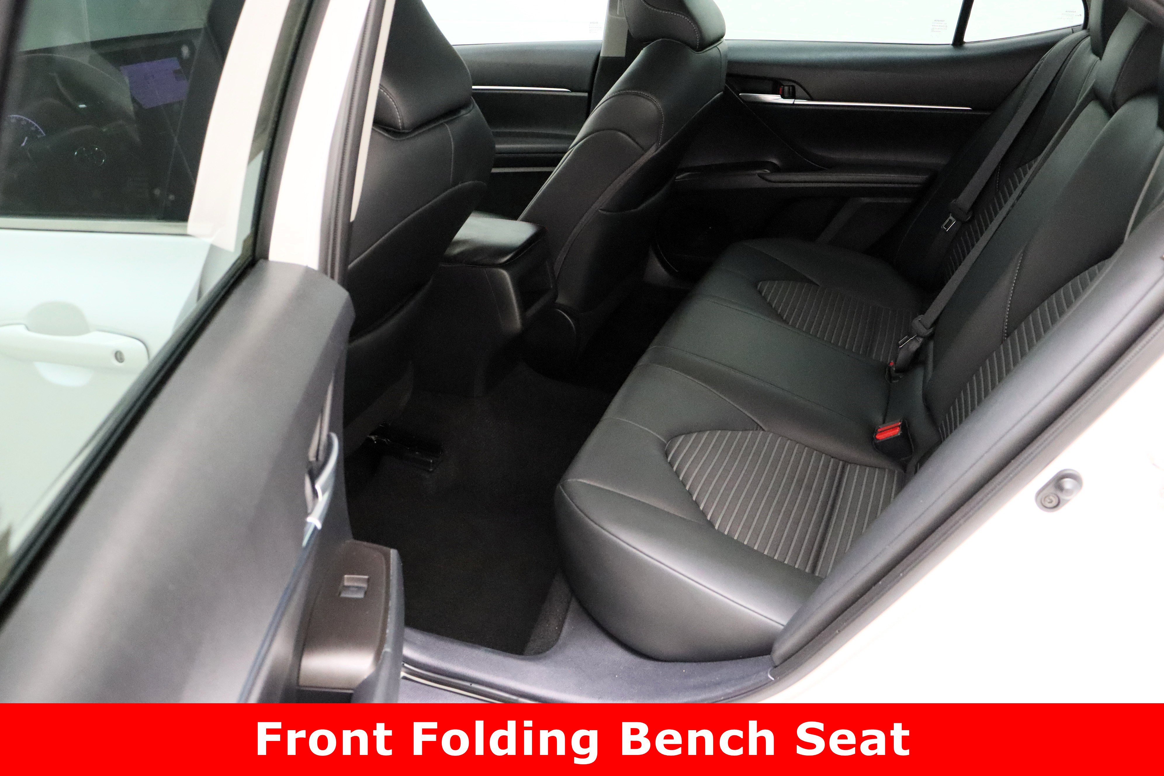 Used 2024 Toyota Camry SE image 26