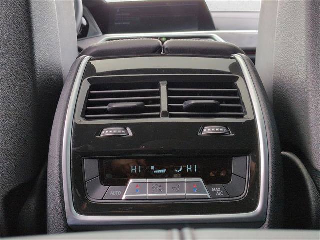 Used 2023 BMW X5 xDrive40i w/ Premium Package AWD/4WD image 18