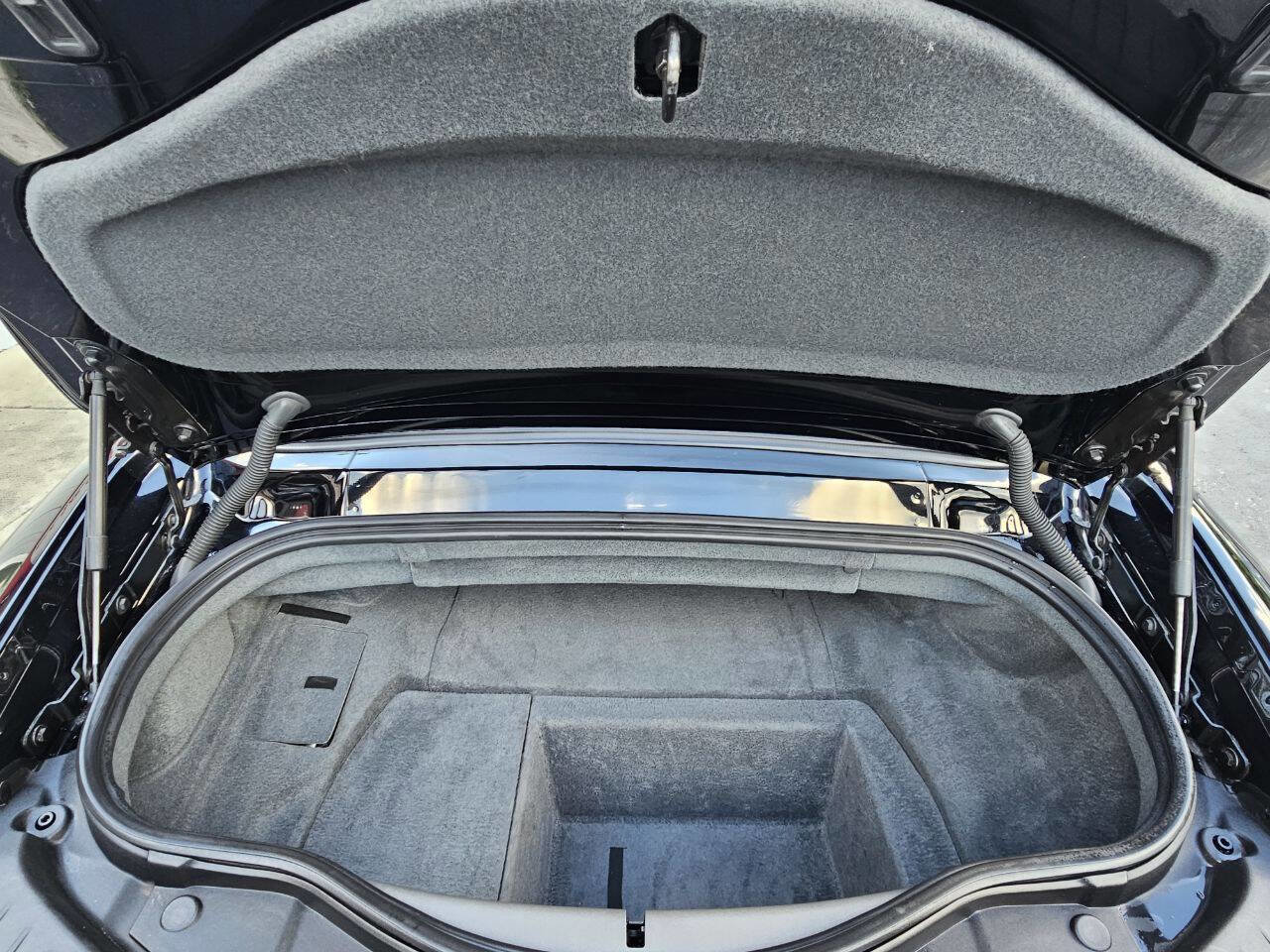 Used 2014 Jaguar F-TYPE S image 19