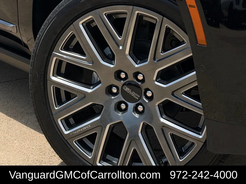 New 2026 GMC Yukon Denali Ultimate AWD/4WD image 9