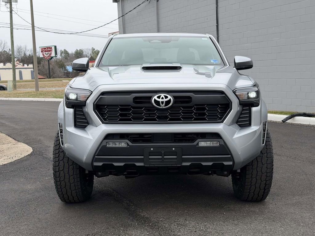 Used 2025 Toyota Tacoma TRD Sport image 24