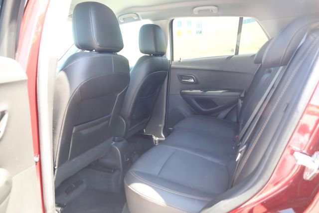 Used 2021 Chevrolet Trax LT w/ LT Convenience Package AWD/4WD image 20