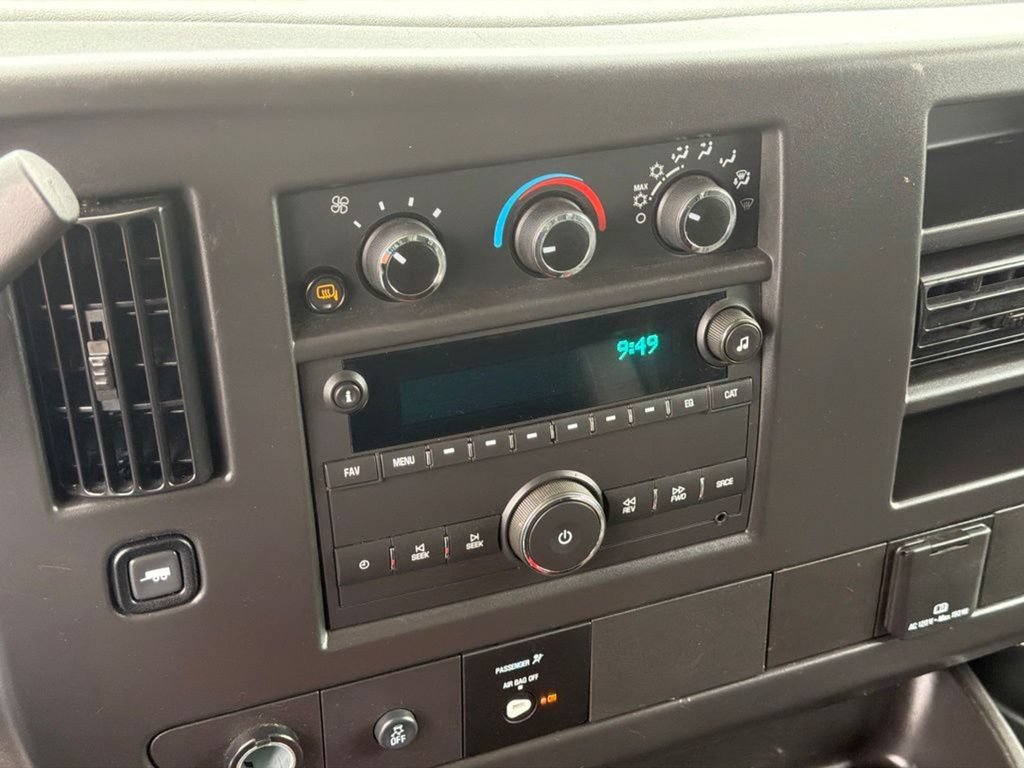 Used 2025 GMC Savana 2500 w/ Driver Convenience Package RWD image 21