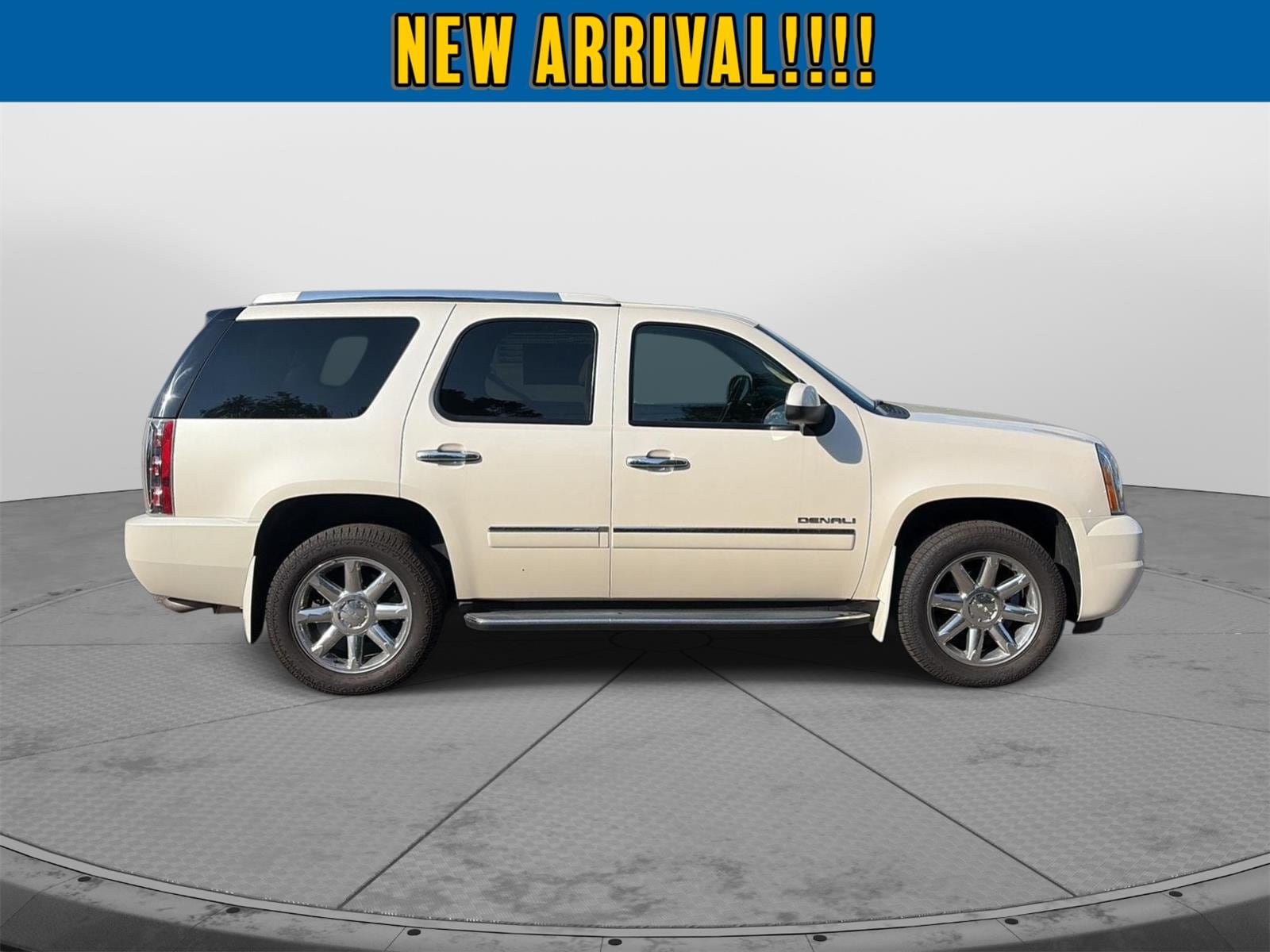 Used 2013 GMC Yukon Denali AWD/4WD image 4