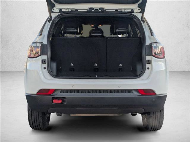 Used 2023 Jeep Compass Trailhawk image 6