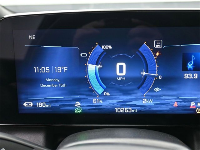 Used 2025 Chevrolet Equinox EV LT w/ Convenience Package image 3