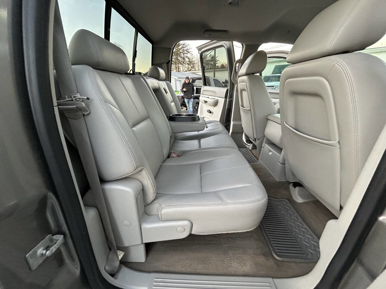 Used 2014 Chevrolet Silverado 2500 LT w/ Texas Edition image 23