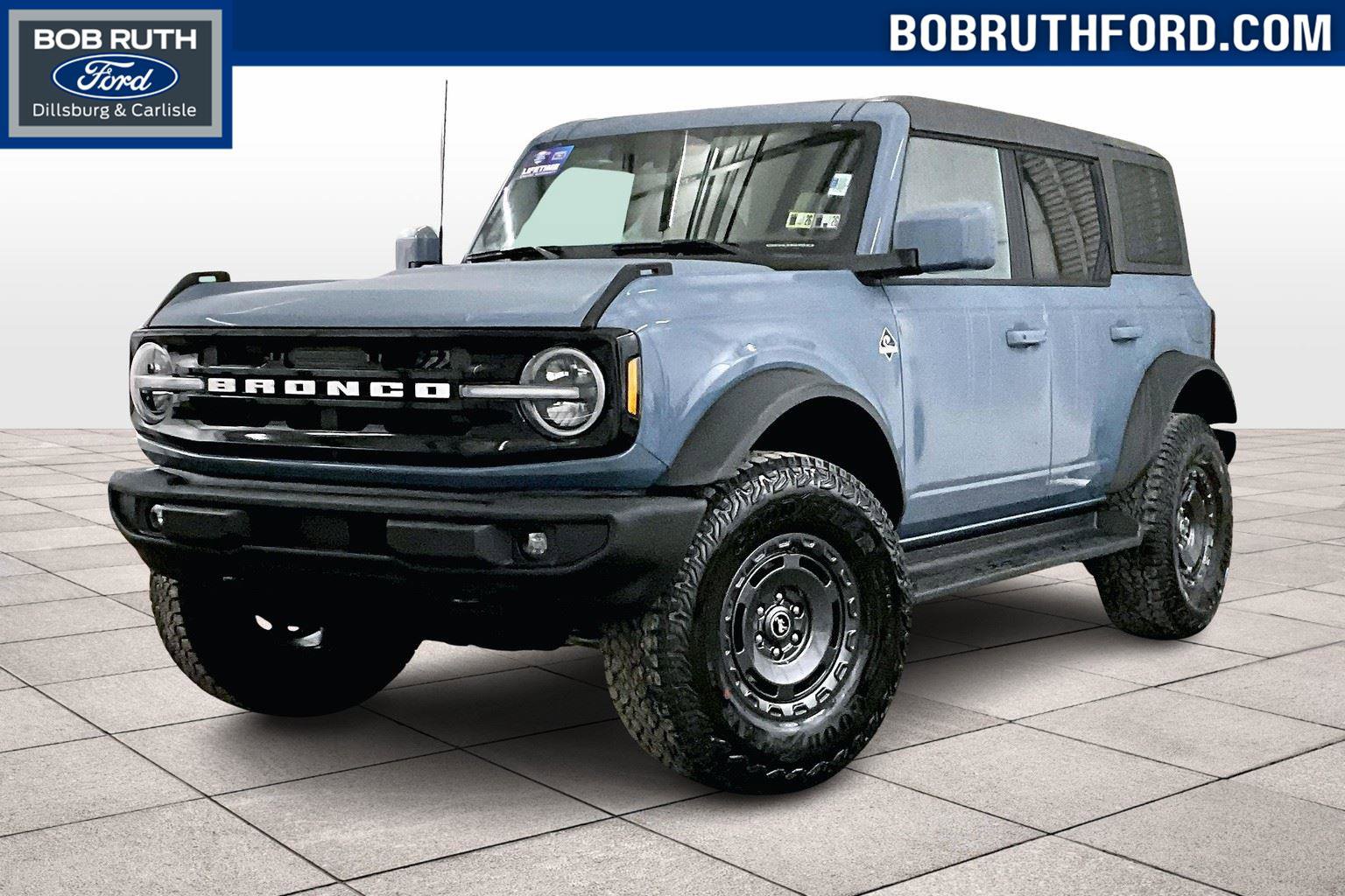 New 2025 Ford Bronco Outer Banks w/ Sasquatch Package
