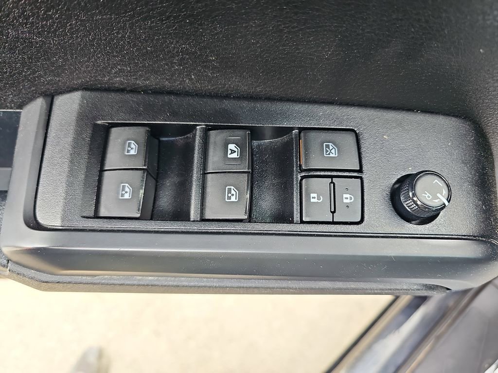 Used 2021 Toyota Tacoma SR w/ SR Convenience Package image 30
