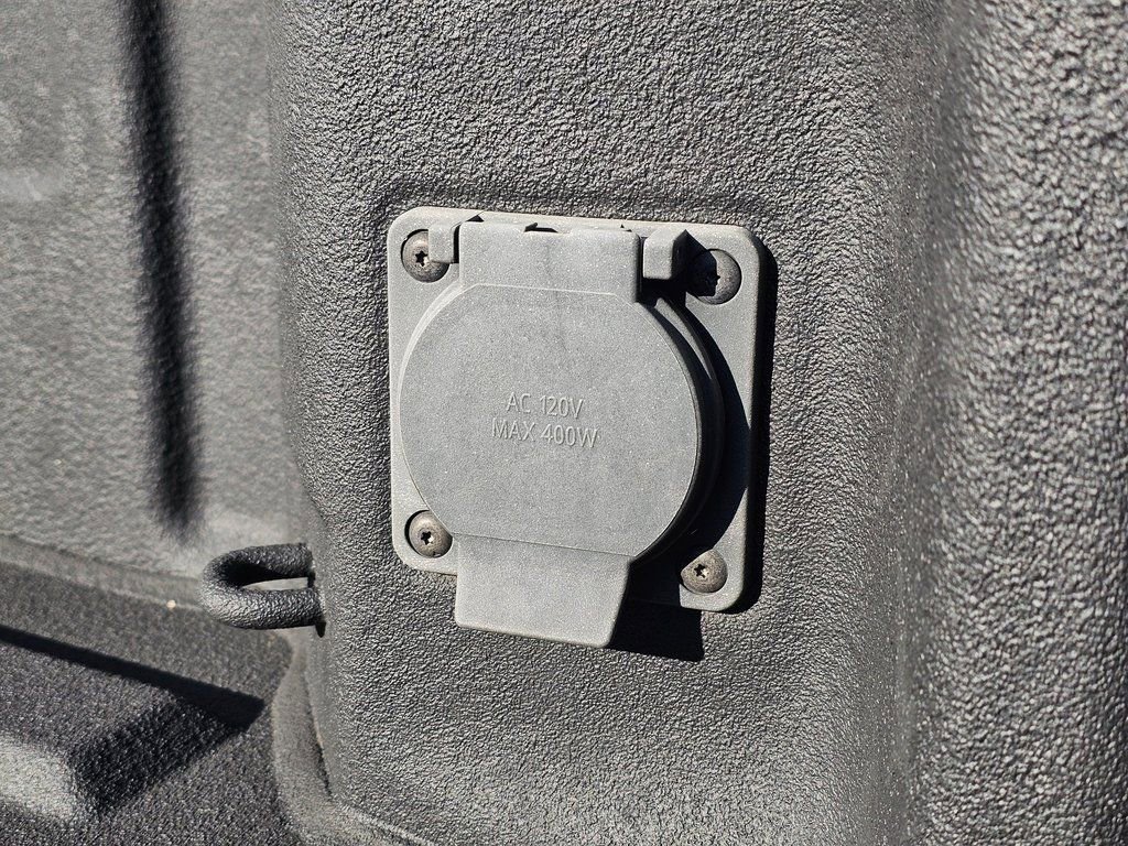 Used 2020 Chevrolet Silverado 2500 LTZ w/ LTZ Premium Package image 25