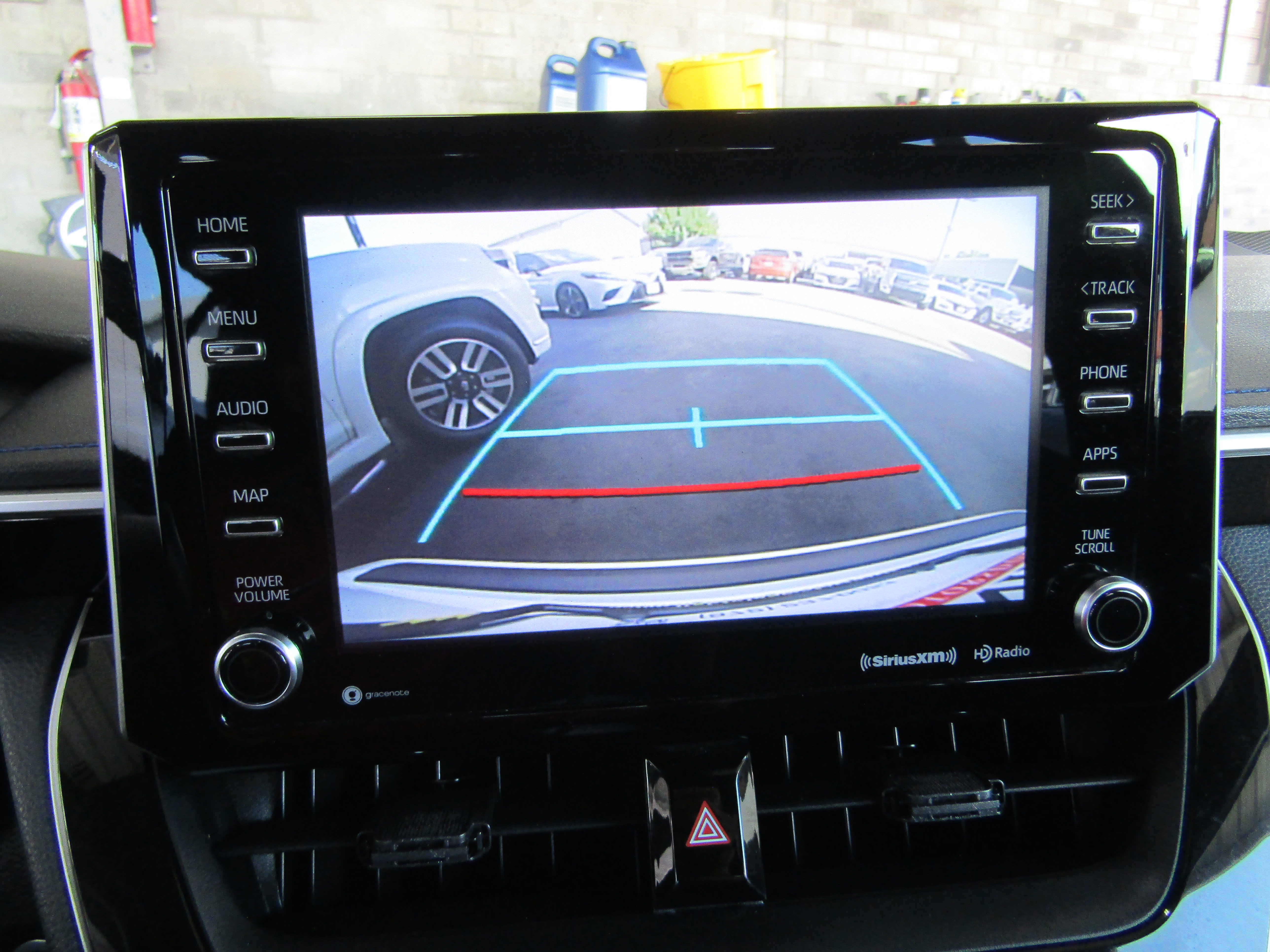 Used 2020 Toyota Corolla XSE image 18