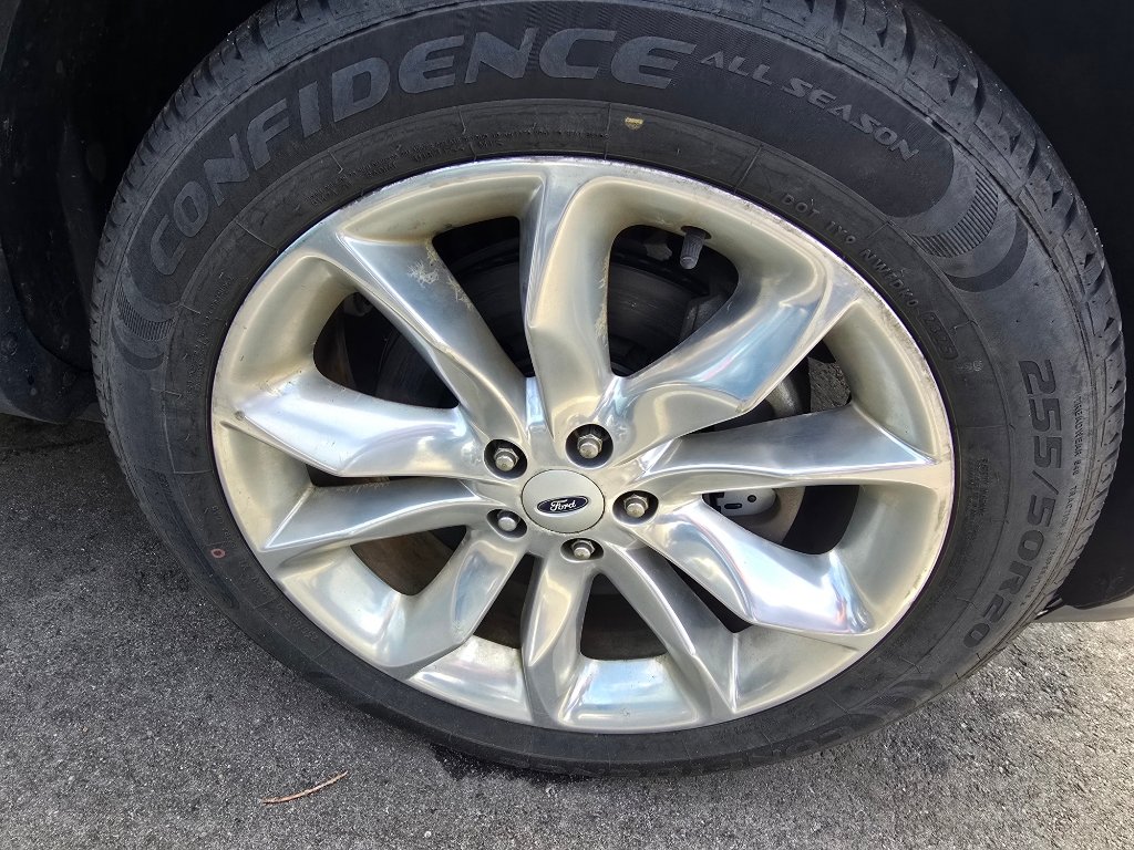 Used 2015 Ford Explorer XLT w/ Equipment Group 202A AWD/4WD image 7