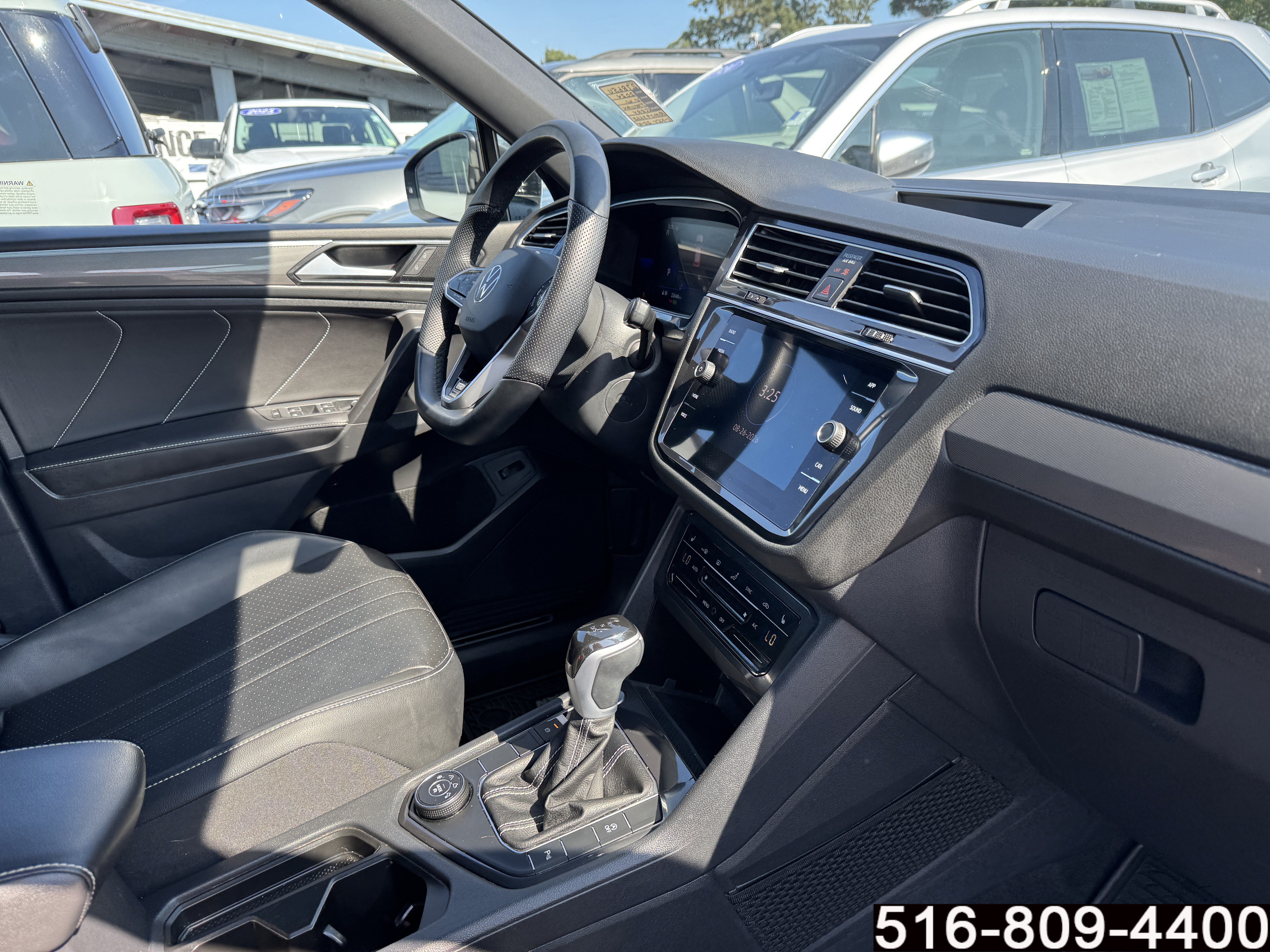 Used 2024 Volkswagen Tiguan SE R-Line AWD/4WD image 30