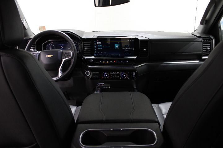 Used 2025 Chevrolet Silverado 1500 LTZ image 33