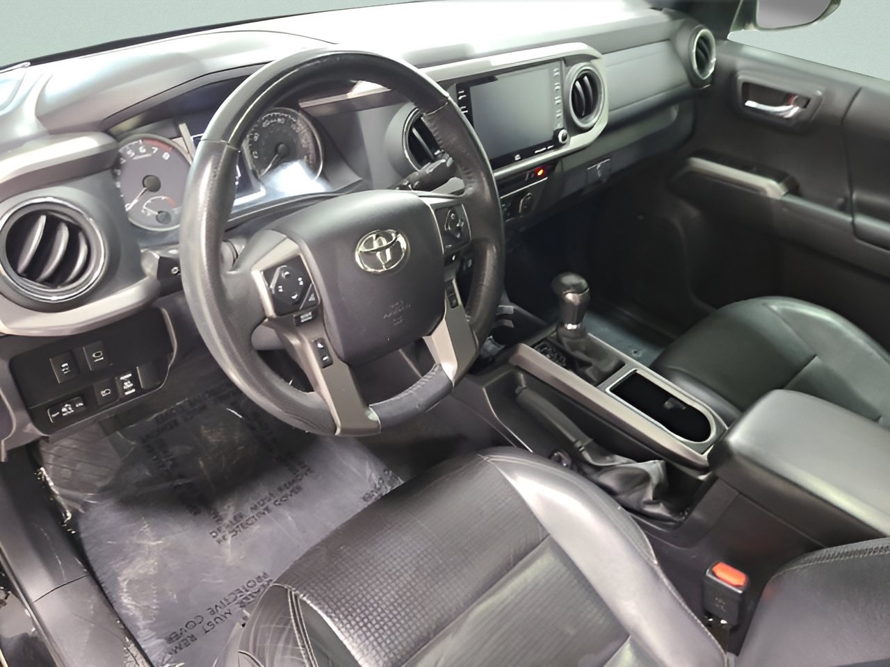 Used 2022 Toyota Tacoma Limited AWD/4WD image 23
