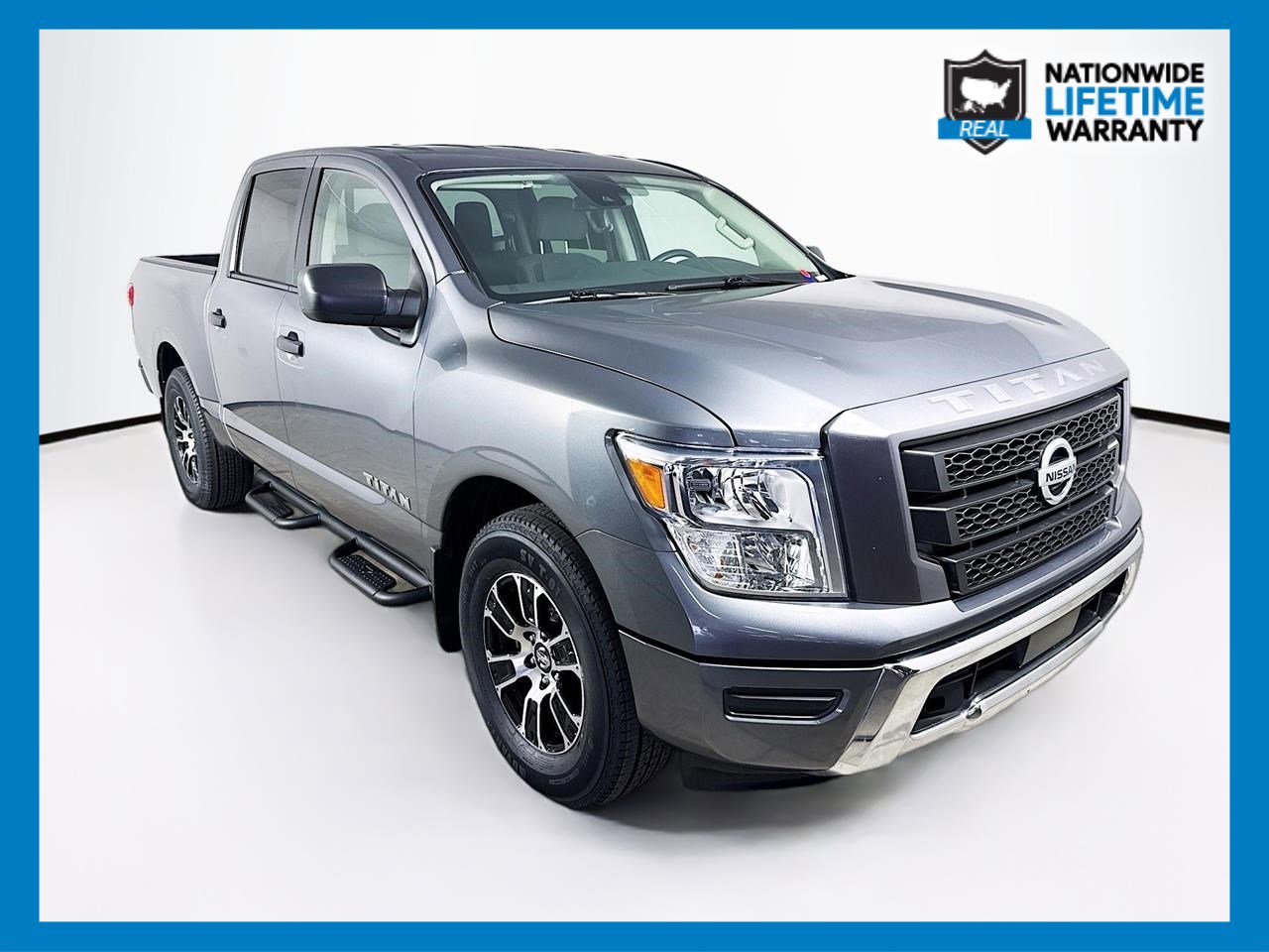 Used 2022 Nissan Titan SV w/ Accessory Utility Package image 1