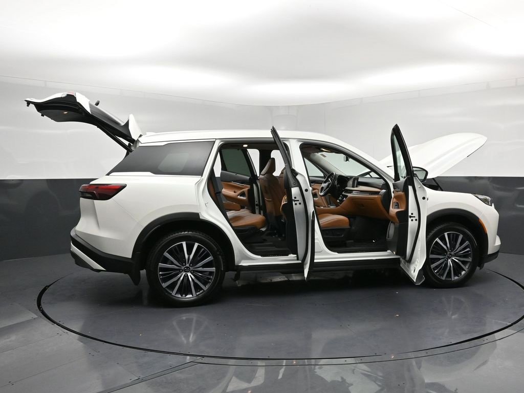 Used 2023 INFINITI QX60 Sensory w/ Vision Package image 36