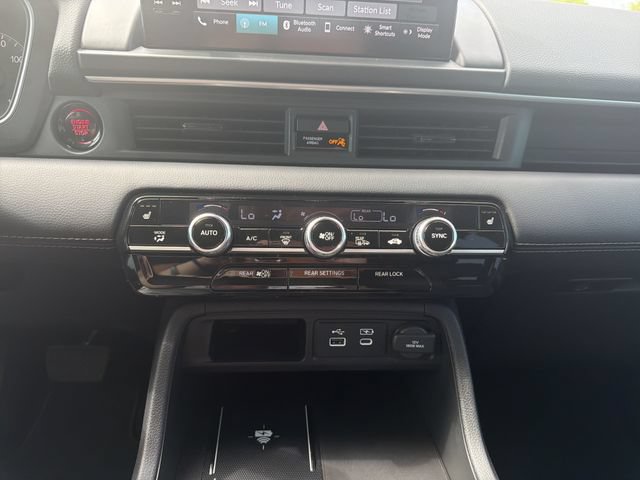 Used 2025 Honda Pilot EX-L image 34