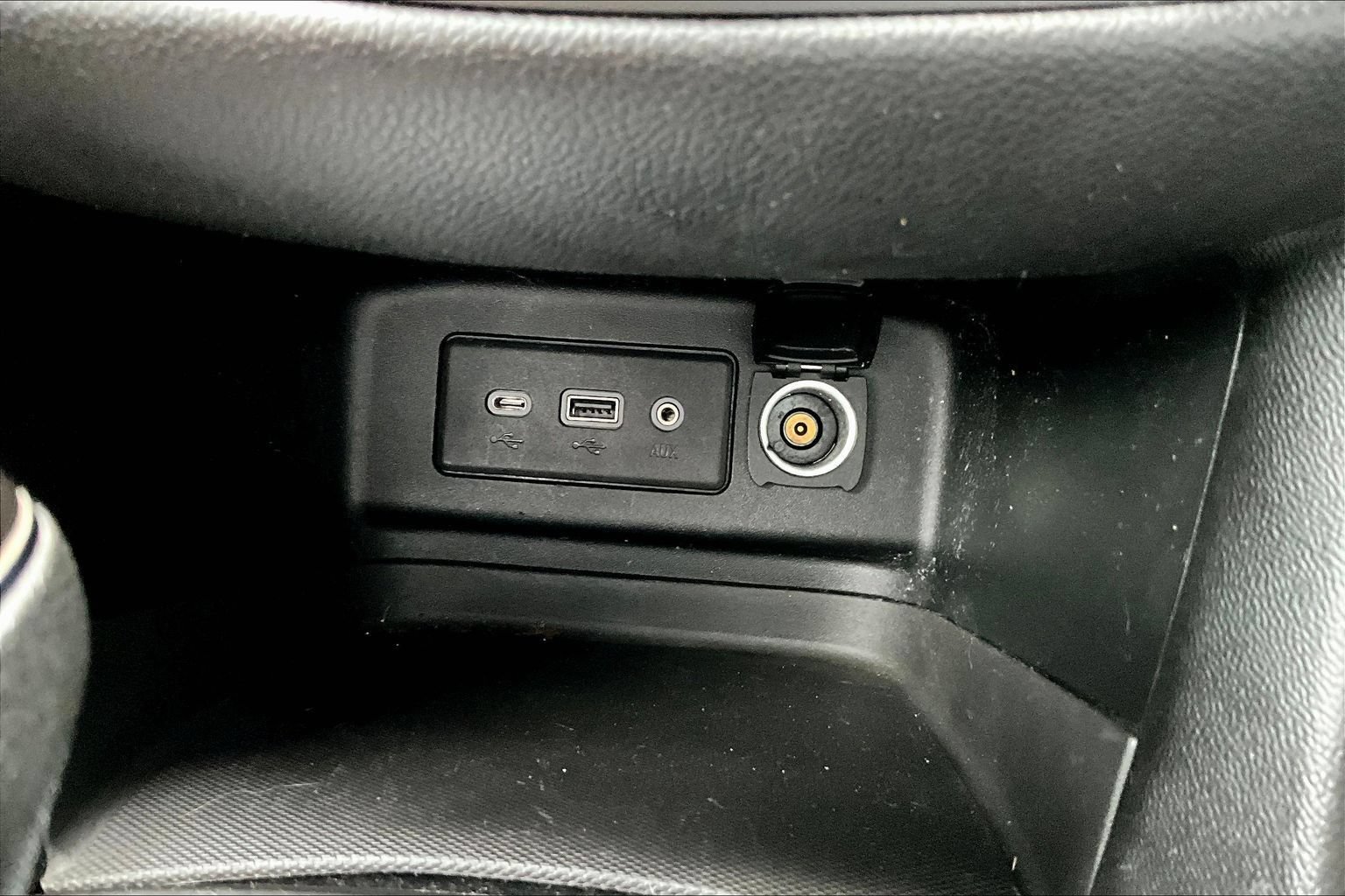 Used 2020 Chevrolet Equinox LT FWD image 14
