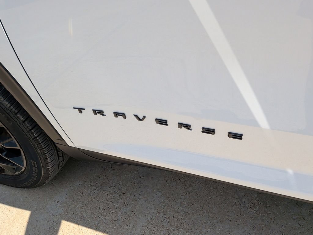 New 2026 Chevrolet Traverse LT w/ Midnight/Sport Edition FWD image 46