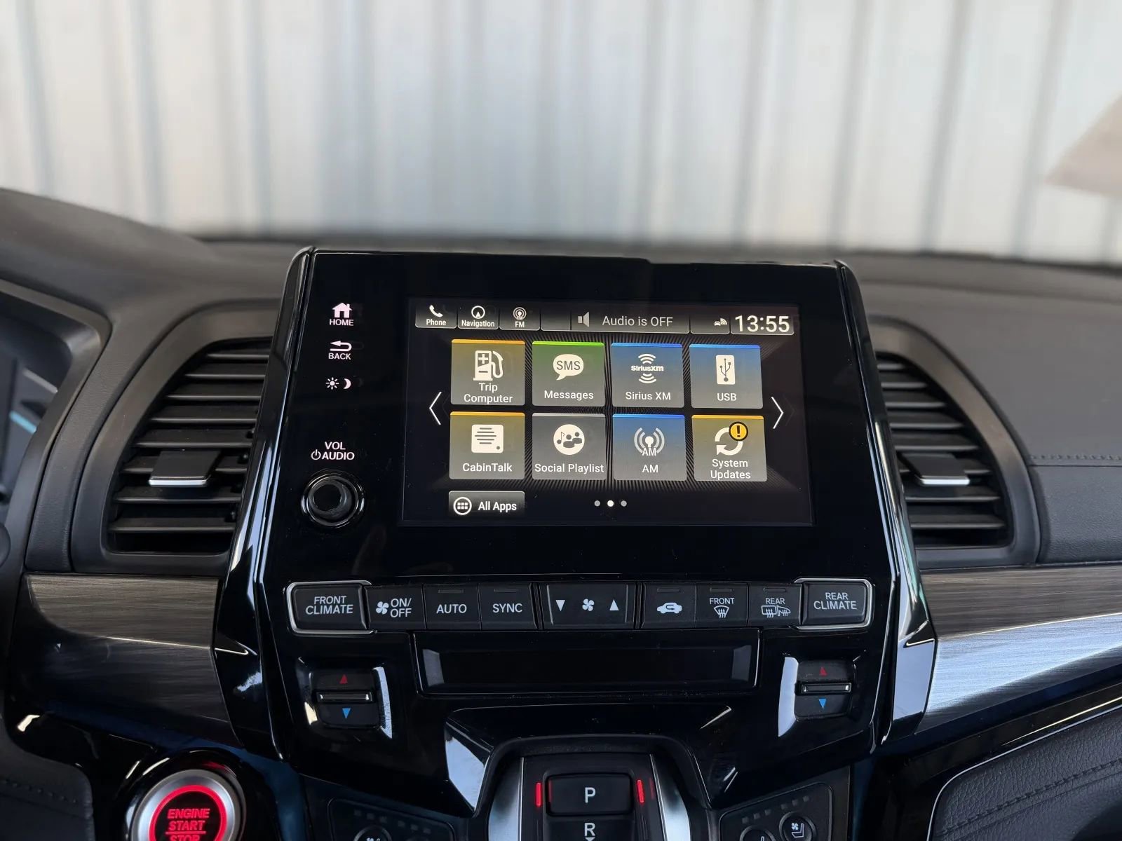 Used 2024 Honda Odyssey Elite image 32