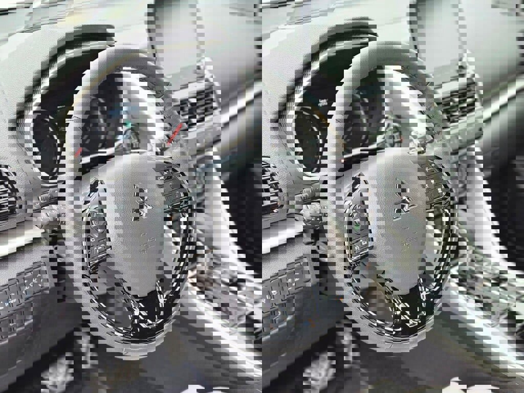 New 2025 Mitsubishi Eclipse Cross SEL image 16