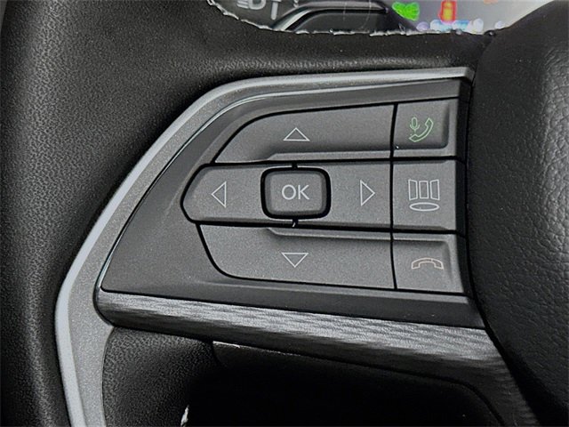 New 2025 Jeep Grand Cherokee Altitude image 28