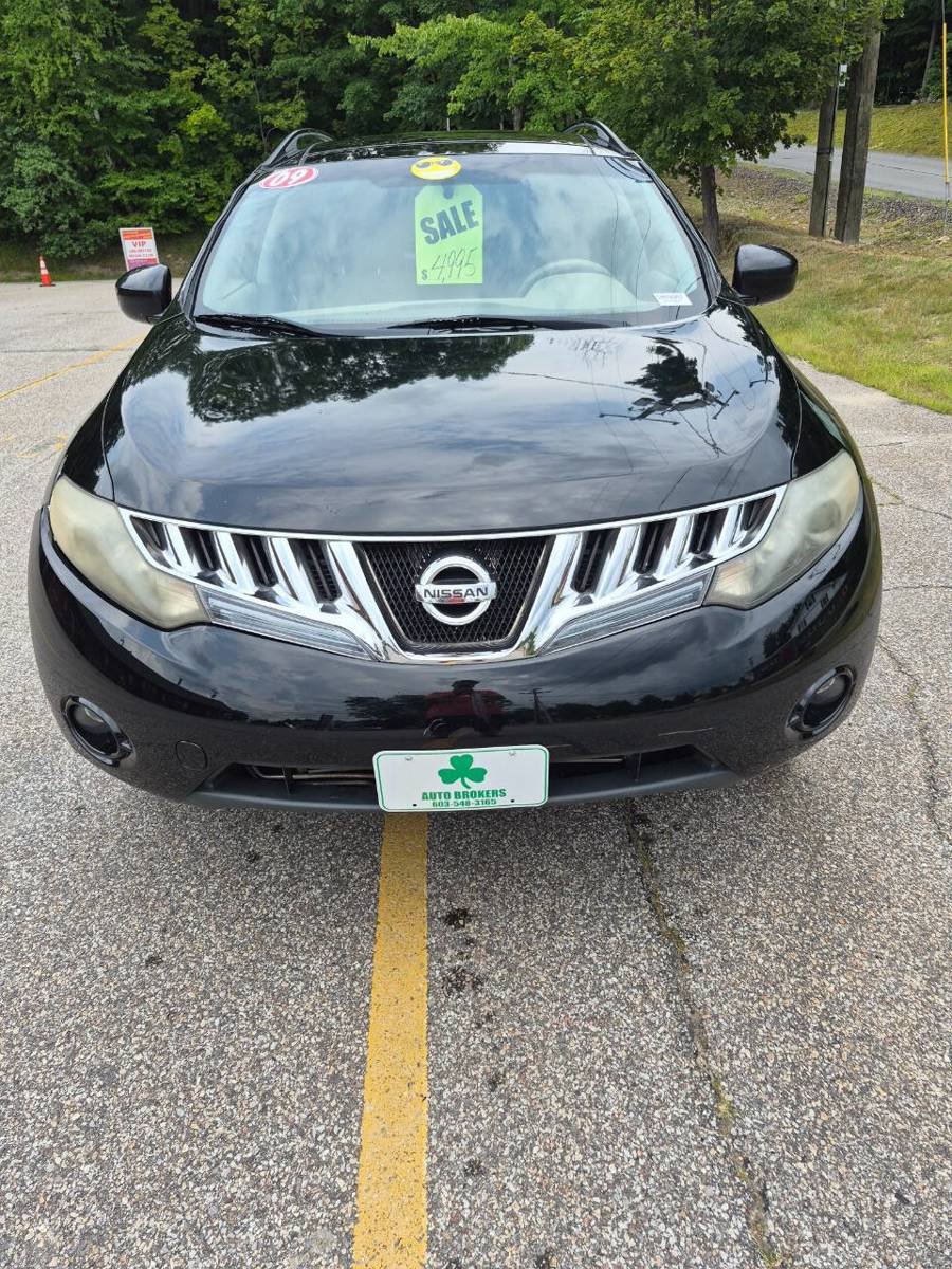 Used 2009 Nissan Murano SL w/ Leather Pkg AWD/4WD image 2
