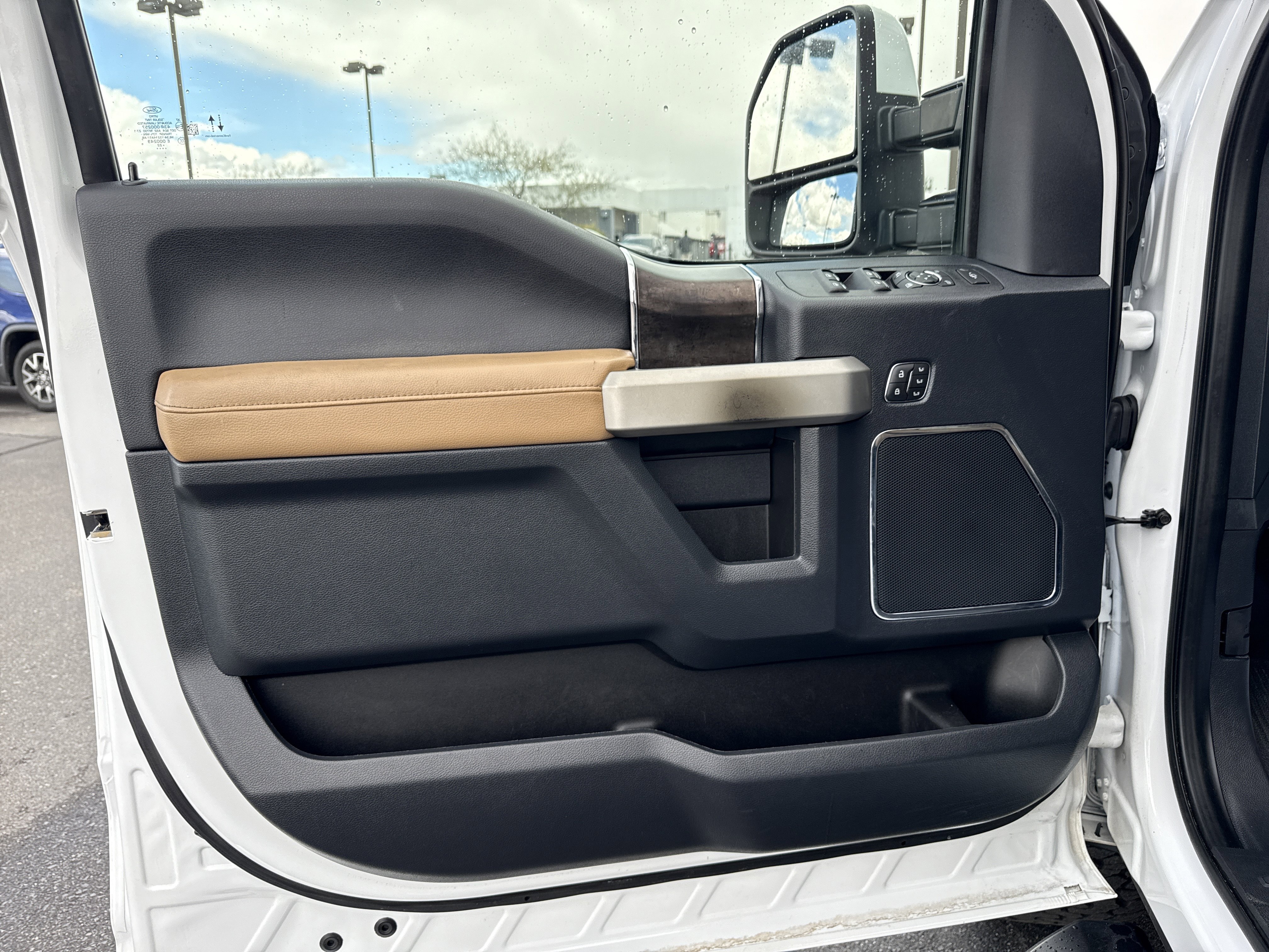 Used 2022 Ford F250 Lariat w/ Lariat Ultimate Package image 18