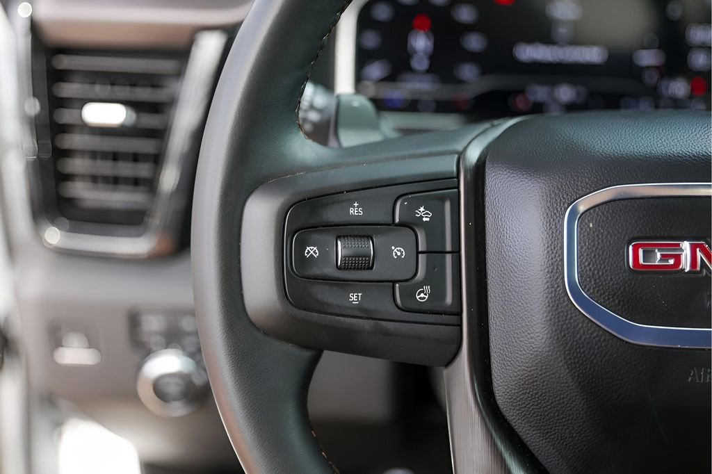 Used 2025 GMC Sierra 1500 AT4 image 17
