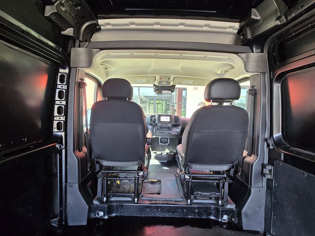 Used 2023 RAM ProMaster 2500 image 21