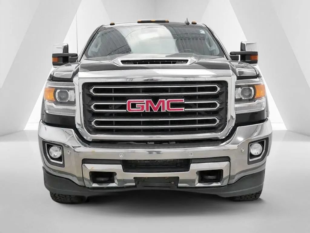Used 2019 GMC Sierra 2500 SLT w/ Driver Alert Package AWD/4WD image 2