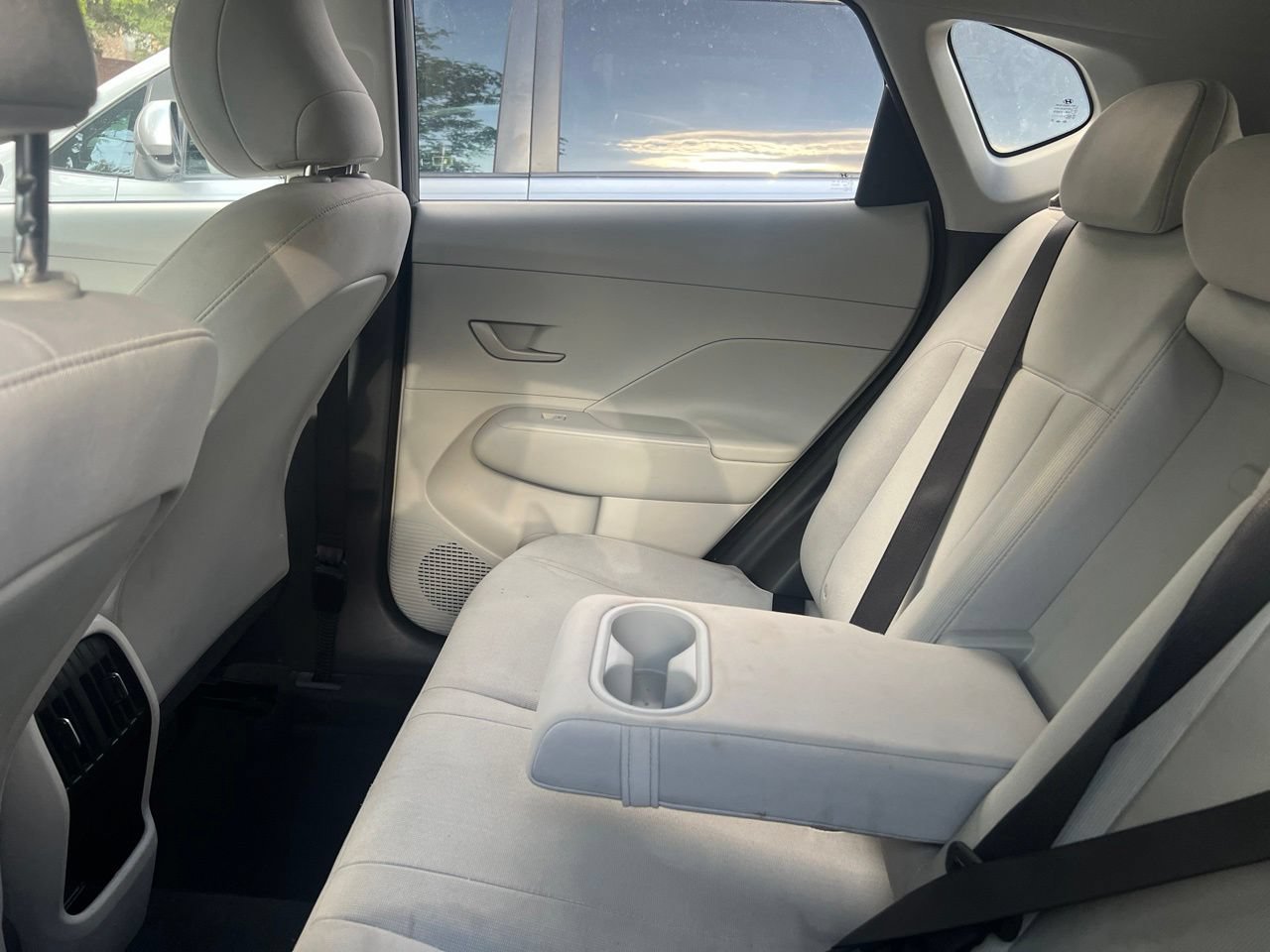 Used 2025 Hyundai Kona SEL FWD image 9