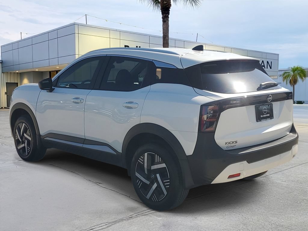 Used 2026 Nissan Kicks SV w/ Illumination Package FWD image 3