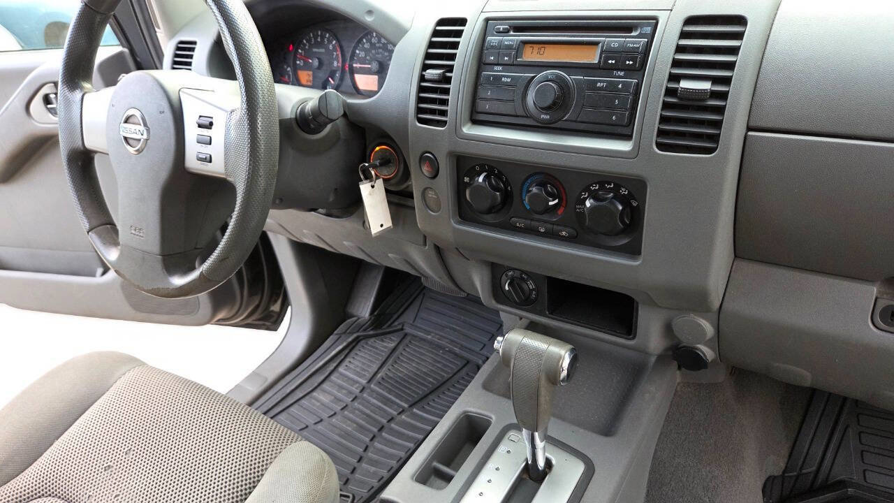 Used 2008 Nissan Frontier SE w/ SE Value Truck Pkg AWD/4WD image 44
