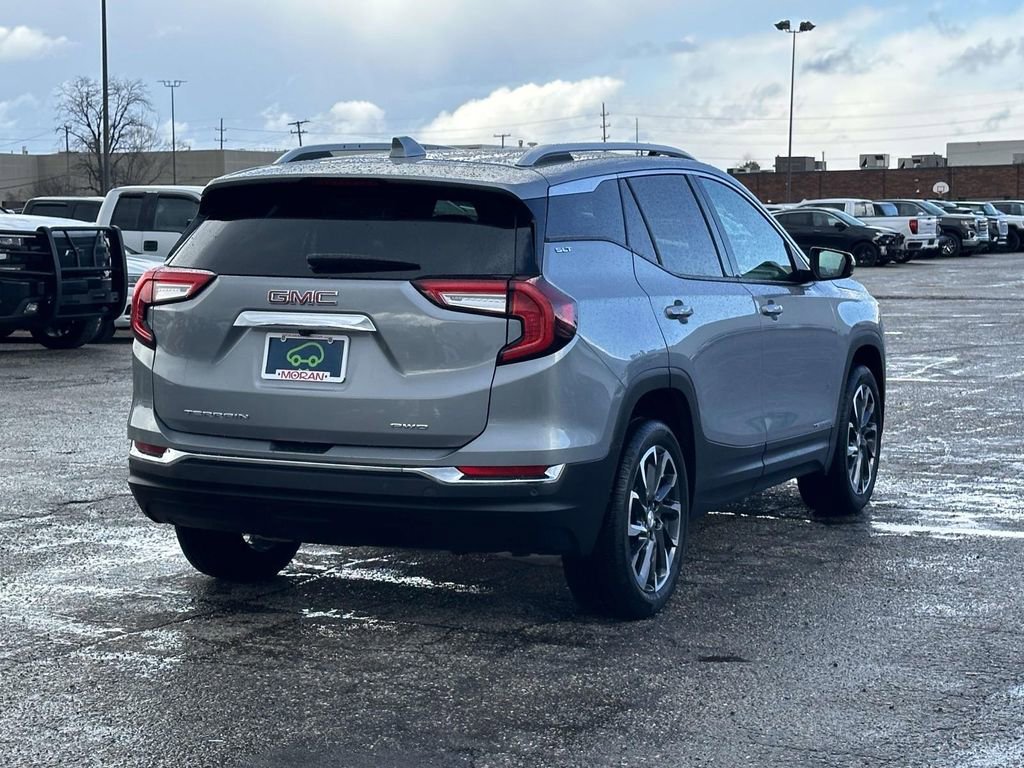 Certified 2023 GMC Terrain SLT image 4
