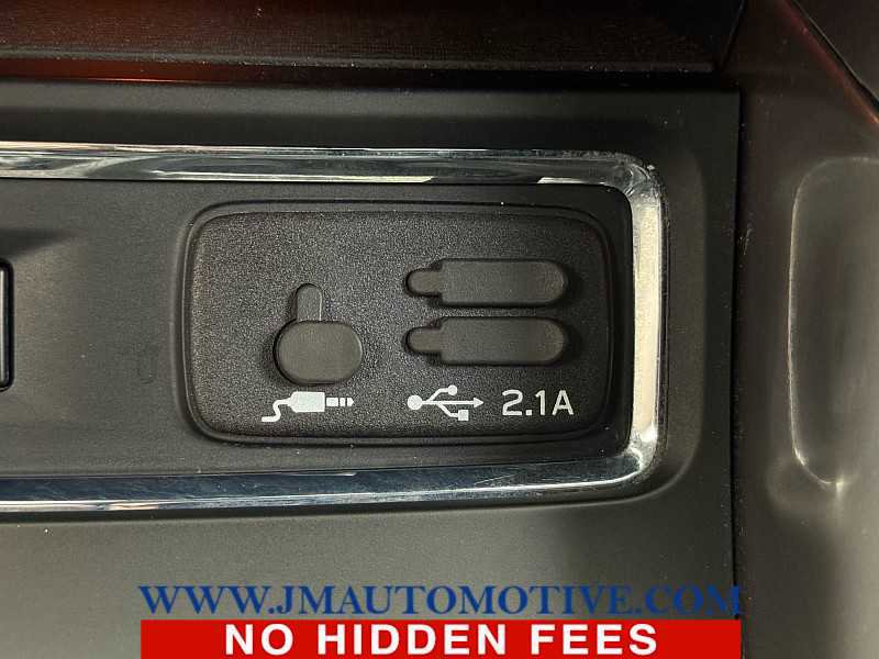 Used 2020 Subaru Ascent Limited w/ Technology Package image 44