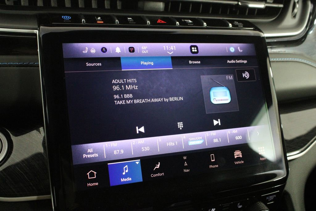 Used 2022 Jeep Grand Cherokee Trailhawk w/ Advanced Protech Group II image 34