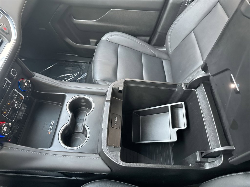 Used 2022 Chevrolet Tahoe Z71 w/ Luxury Package image 24