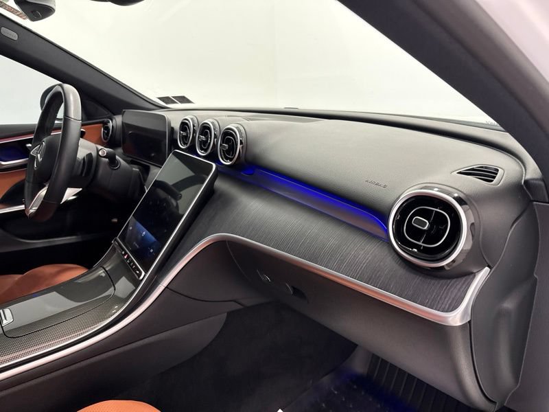 Used 2023 Mercedes-Benz C 300 4MATIC Sedan image 16