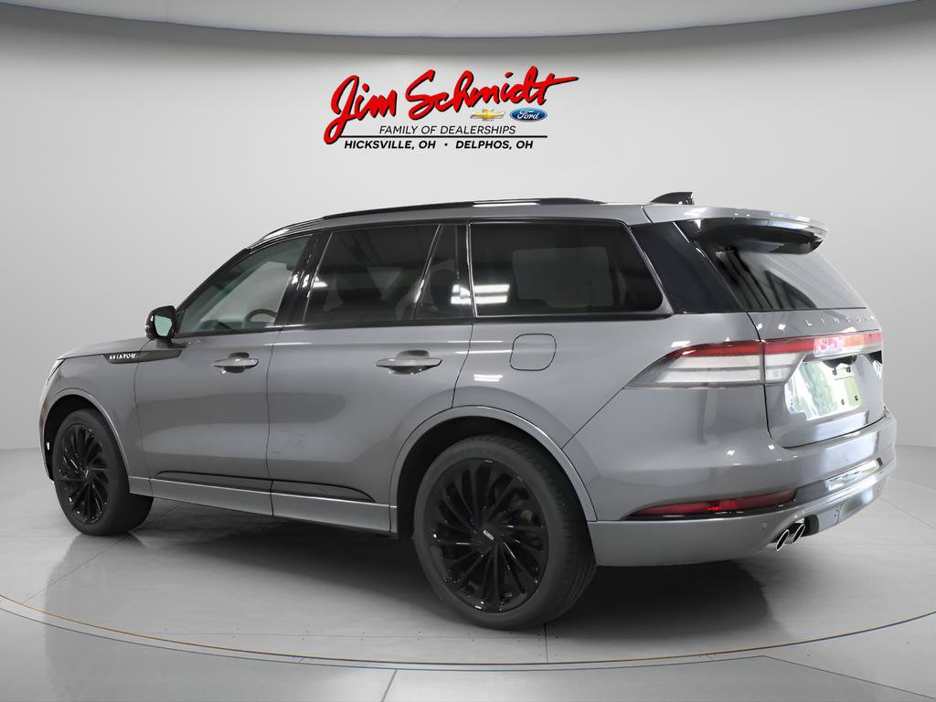 Used 2025 Lincoln Aviator Reserve w/ Jet Appearance Package AWD/4WD image 4